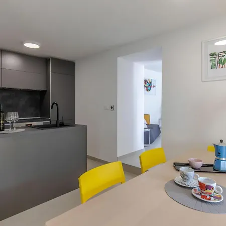 Tatil Evi 3 Bedroom Beautiful In Glavani