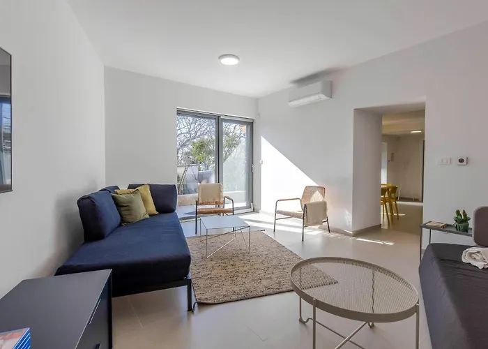 Hébergement de vacances 3 Bedroom Beautiful In Glavani *